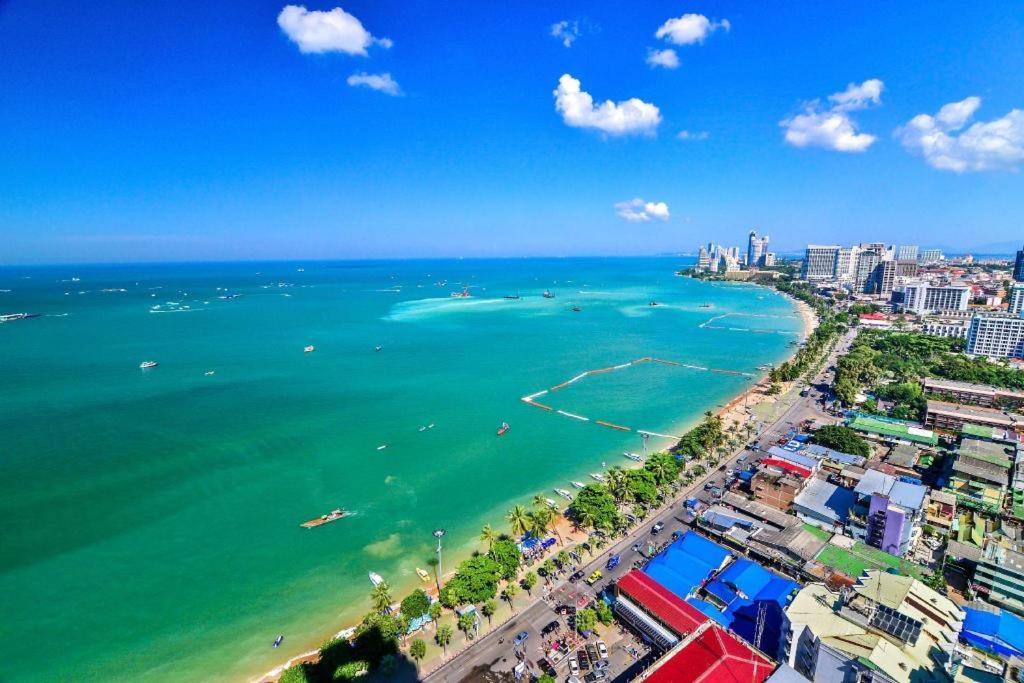 Memo Suite Pattaya Exterior photo